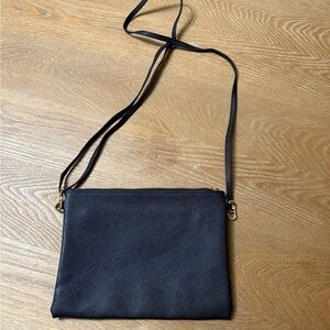 Shoulder bag or cross bag